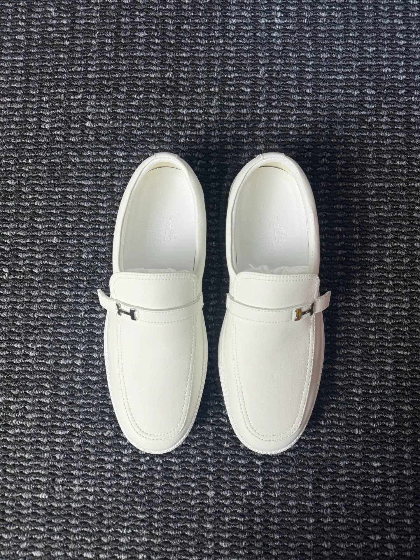 Men's men's shoes 💰440 [New style] 🪷🪷[HERMES] Hermès - High-end quality, the same style as the official website - Upper: 🔝 Nappa calfskin, with iconic H metal - Lining: water-dyed cowhide - Outsole: ultra-light TPU molded outsole - Ultra-high quality control·Fine workmanship: highlighted (high-end·luxury·grade) -Size: 38-44 (45 can be customized)·